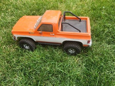 FMS RC Crawler Truck with ToolkitRC Charger, 2x Zeee 5200mAh LiPo Batteries, & Remote
