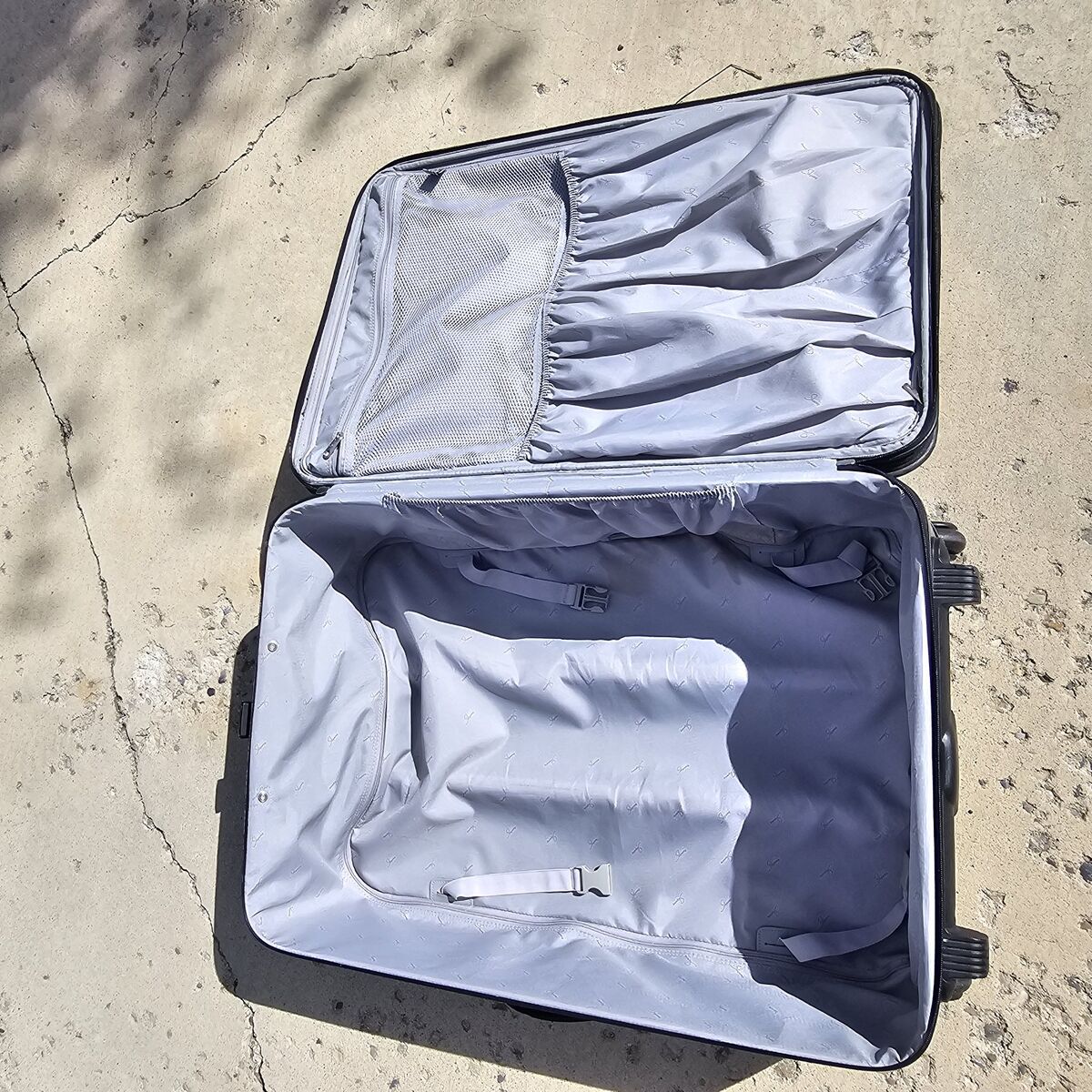 skyway full sized suitcase OBO