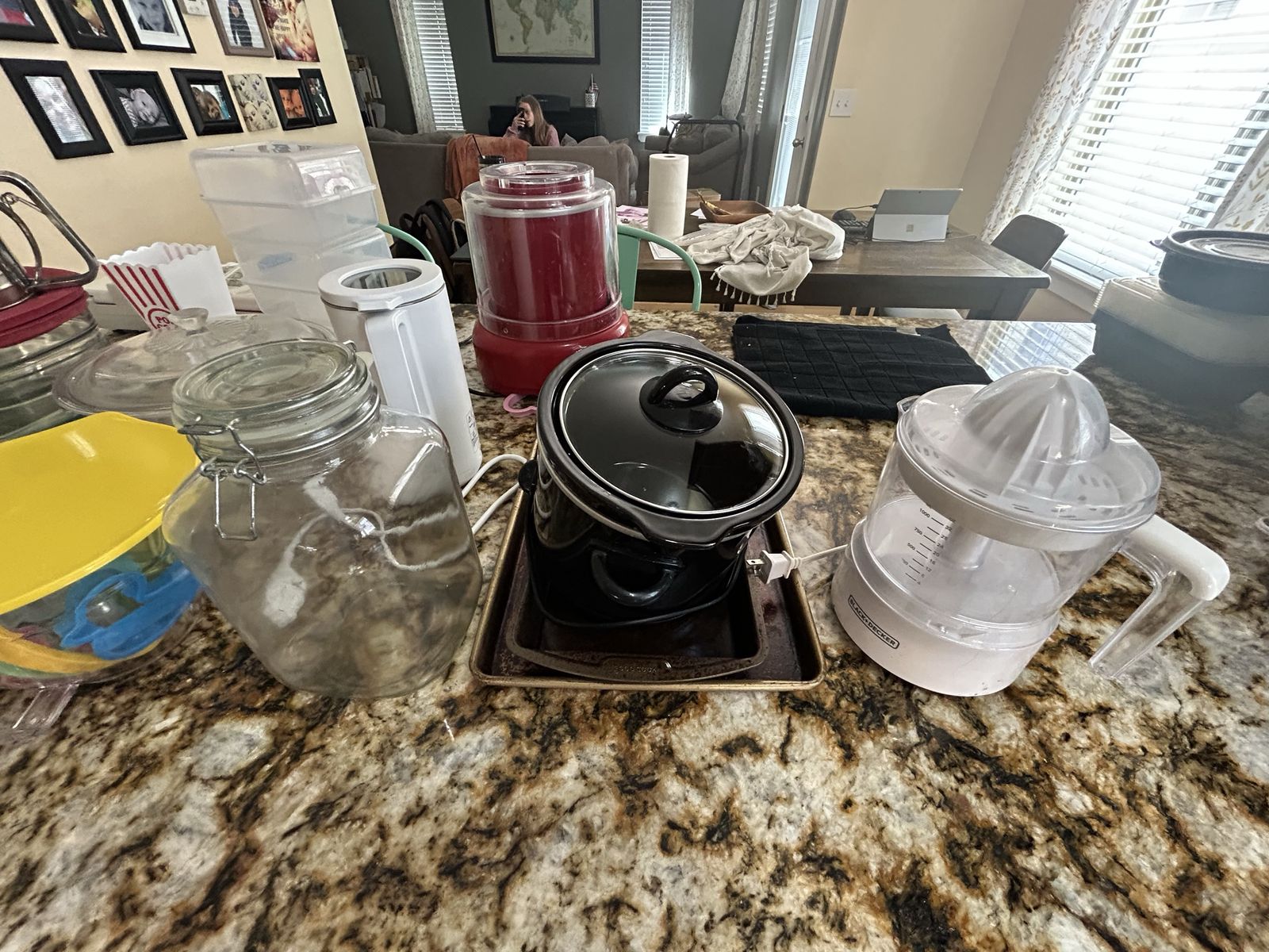 Down sizing kitchen utensils - all items is working condition!!