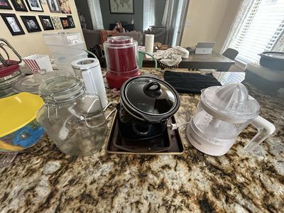 Down sizing kitchen utensils - all items is working condition!!