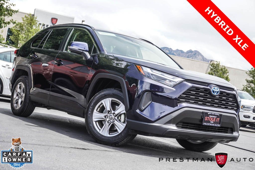 2022 Toyota RAV4 XLE