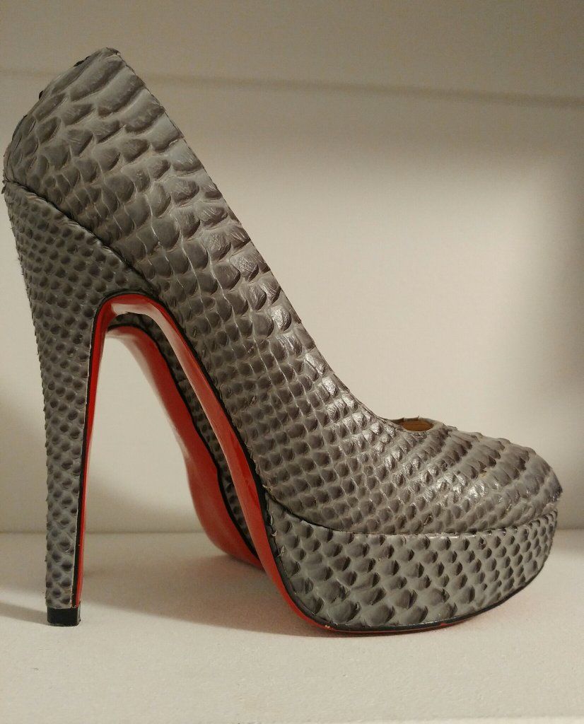 Christian Louboutin Gray Python Lady Peep Toe Platform Heels Pumps EU 36 / US 6