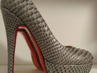 Christian Louboutin Gray Python Lady Peep Toe Platform Heels Pumps EU 36 / US 6