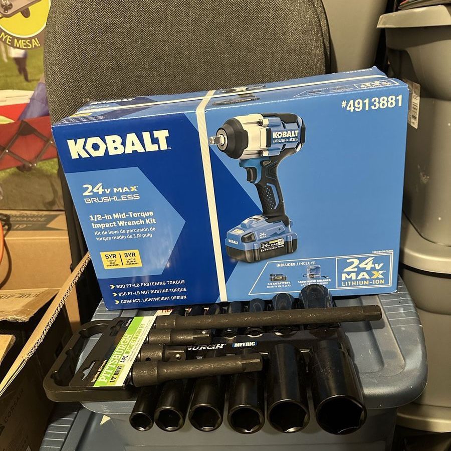 Kobalt 1/2” brushless impact gun+attachments 