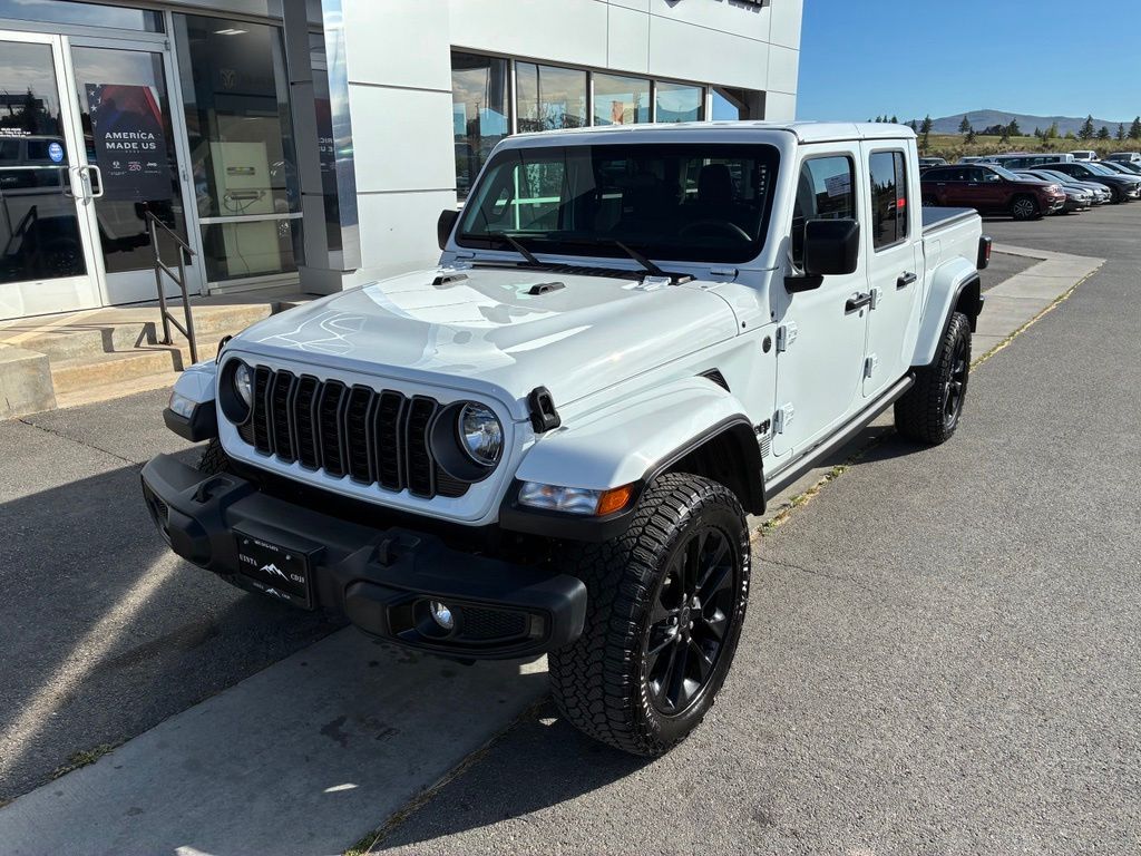2025 Jeep Gladiator NightHawk