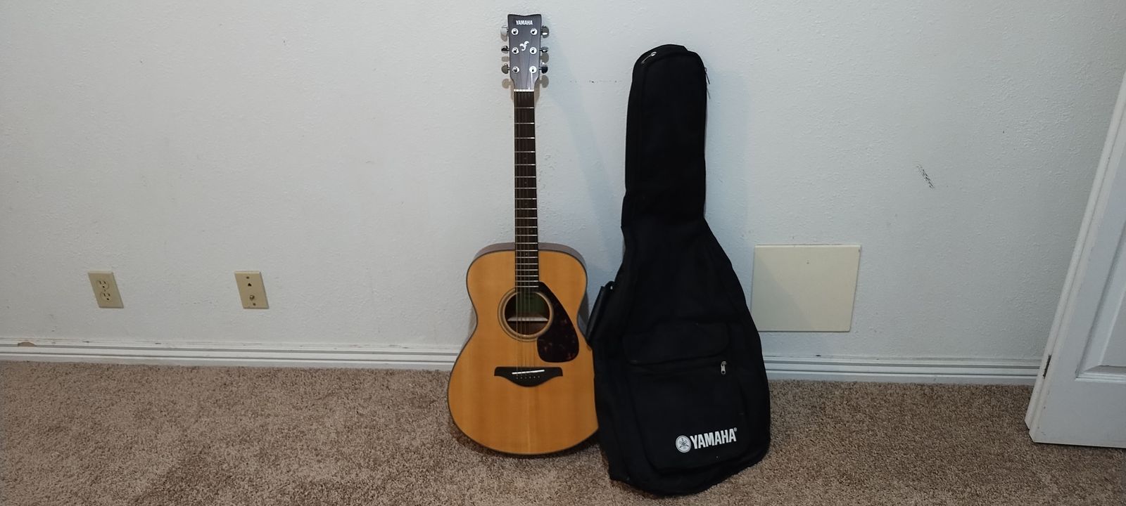 Yamaha FS800 Acoustic Guitar with Cloth Case