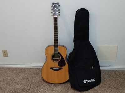 Yamaha FS800 Acoustic Guitar with Cloth Case