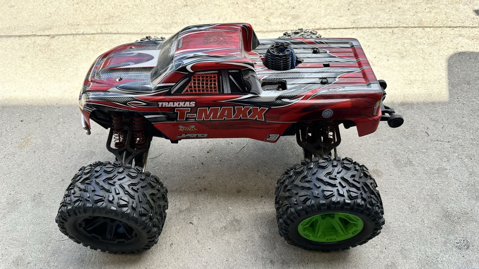 Traxxas T-Maxx 3.3 Nitro 4X4 Truck