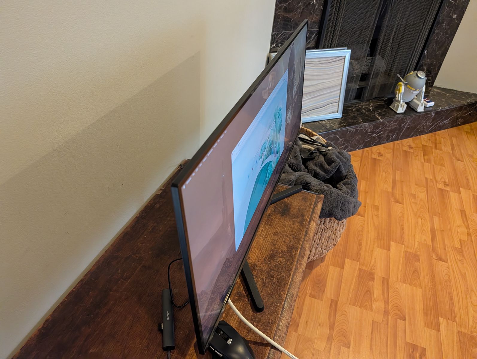 Main image 4