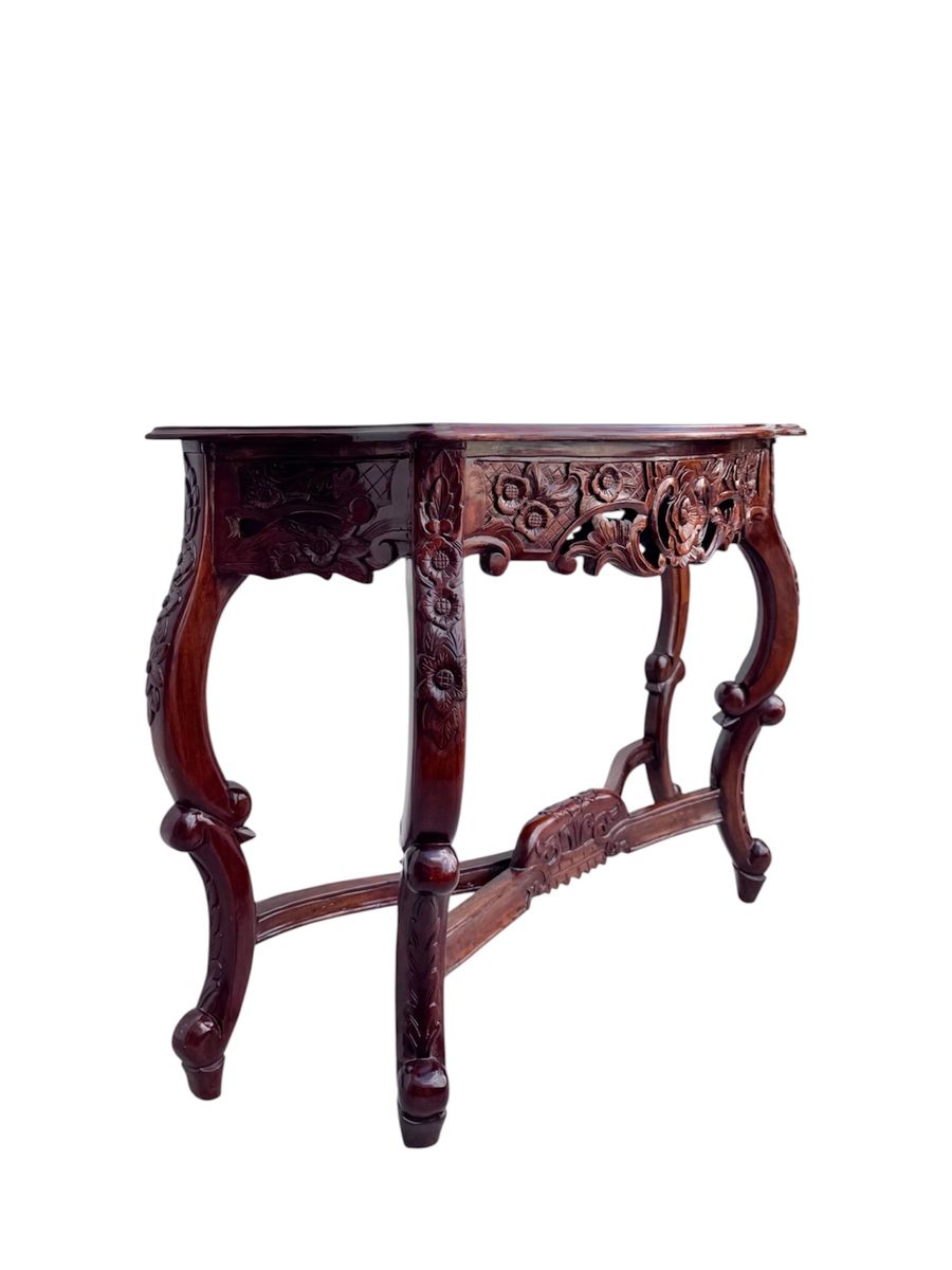 Main image 3