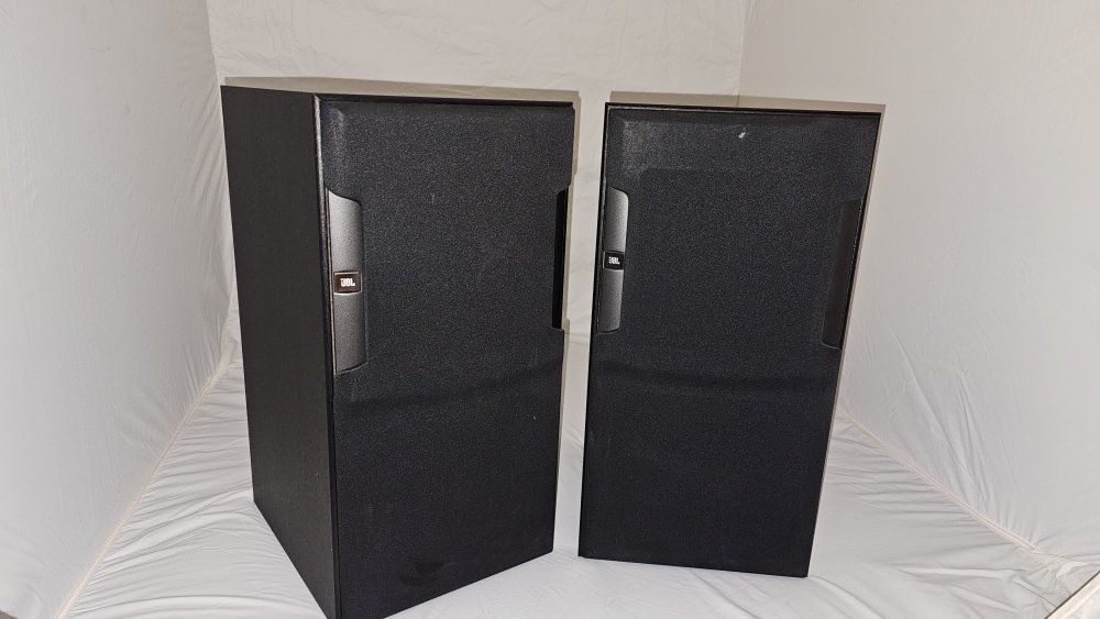 JBL Northridge HLS610 Bookshelf Speakers -Restored