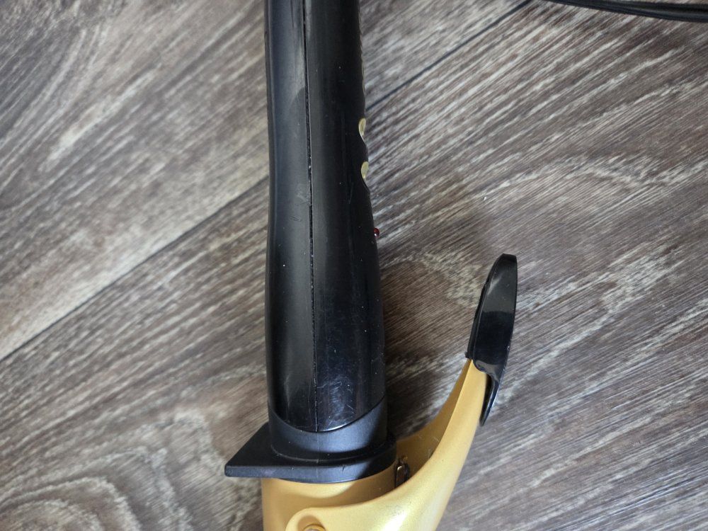 Conair Instant Heat 1.5" Curling Iron - Gold & Black Barrel with Multiple Heat Settings