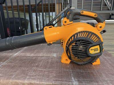 Poulan leaf blower