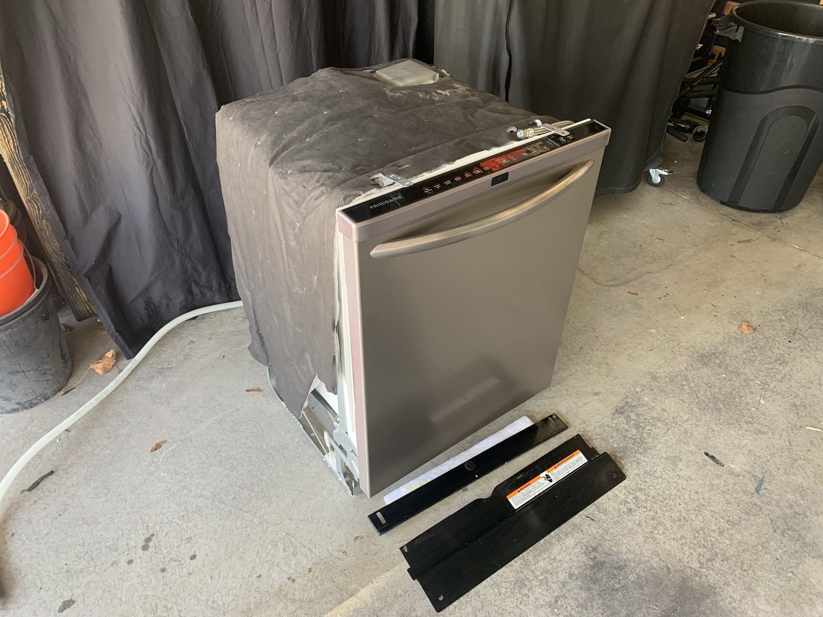 Fridgedaire Dishwasher