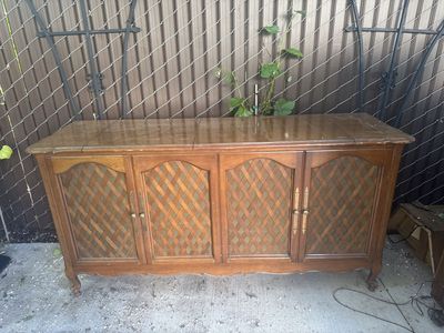 Vintage Mid-Century Modern Console Stereo & Turntable Record Player - Wood Cabinet