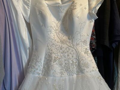 Gorgeous Wedding Dress! Size 6
