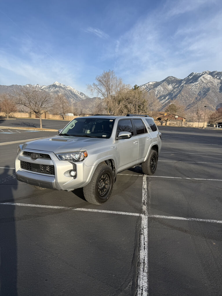 2020 Toyota 4Runner TRD Off Road