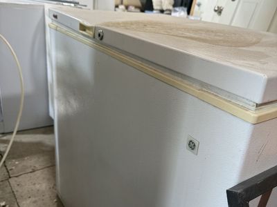 GE FCM7DMA WH White Chest Freezer - Free Standing Household Freezer