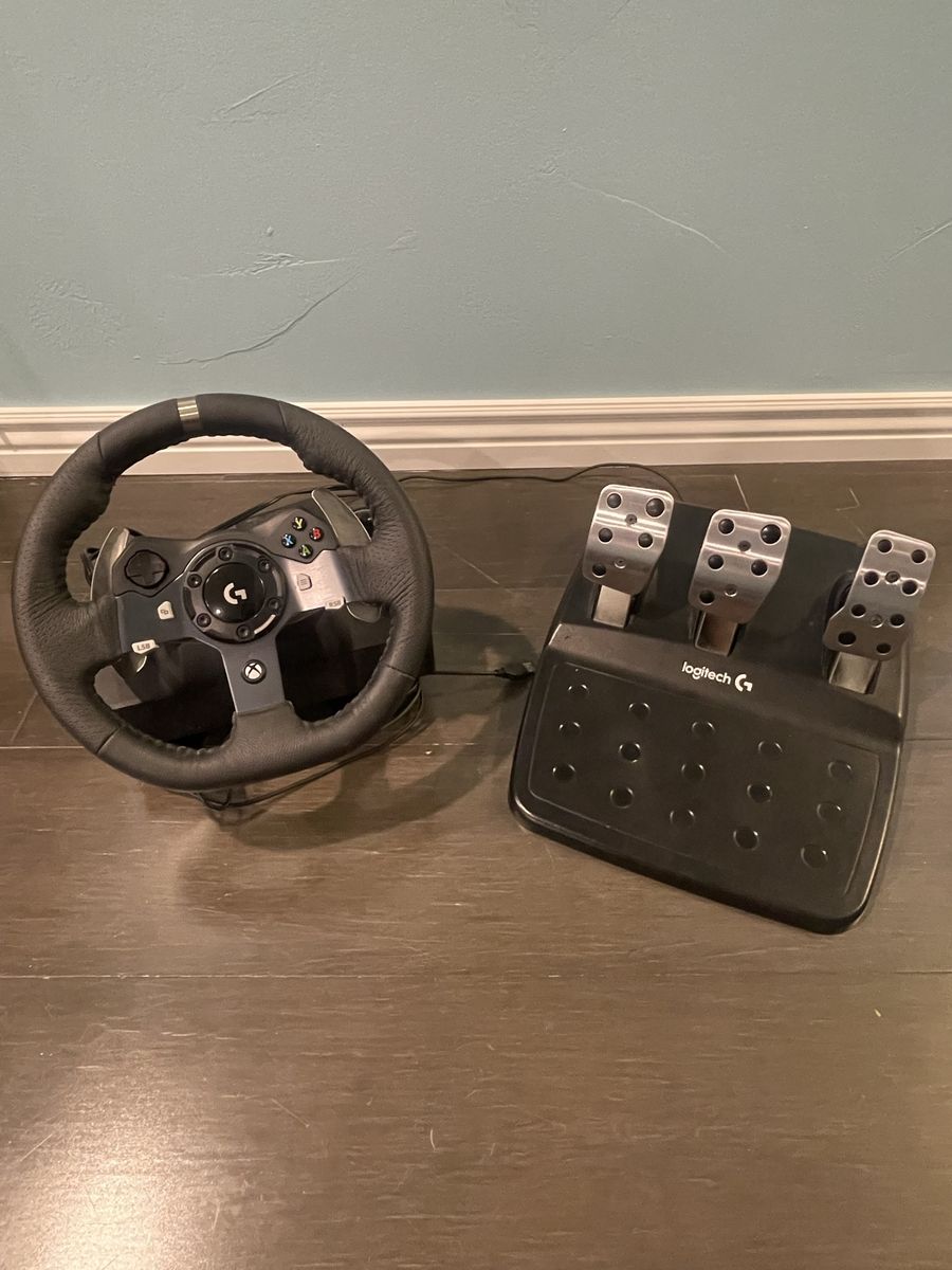 Logitech G920 Racing Wheel