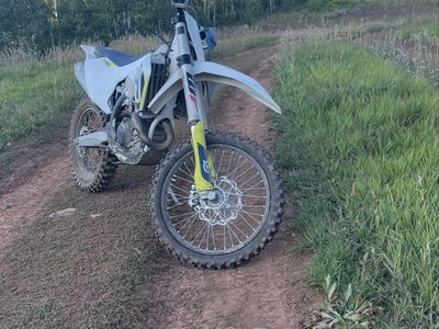 2018 Husqvarna 450 FX. Needs fuel pump