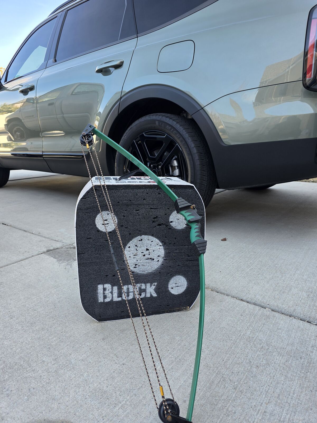 Bear Scout bow with Youth Block target