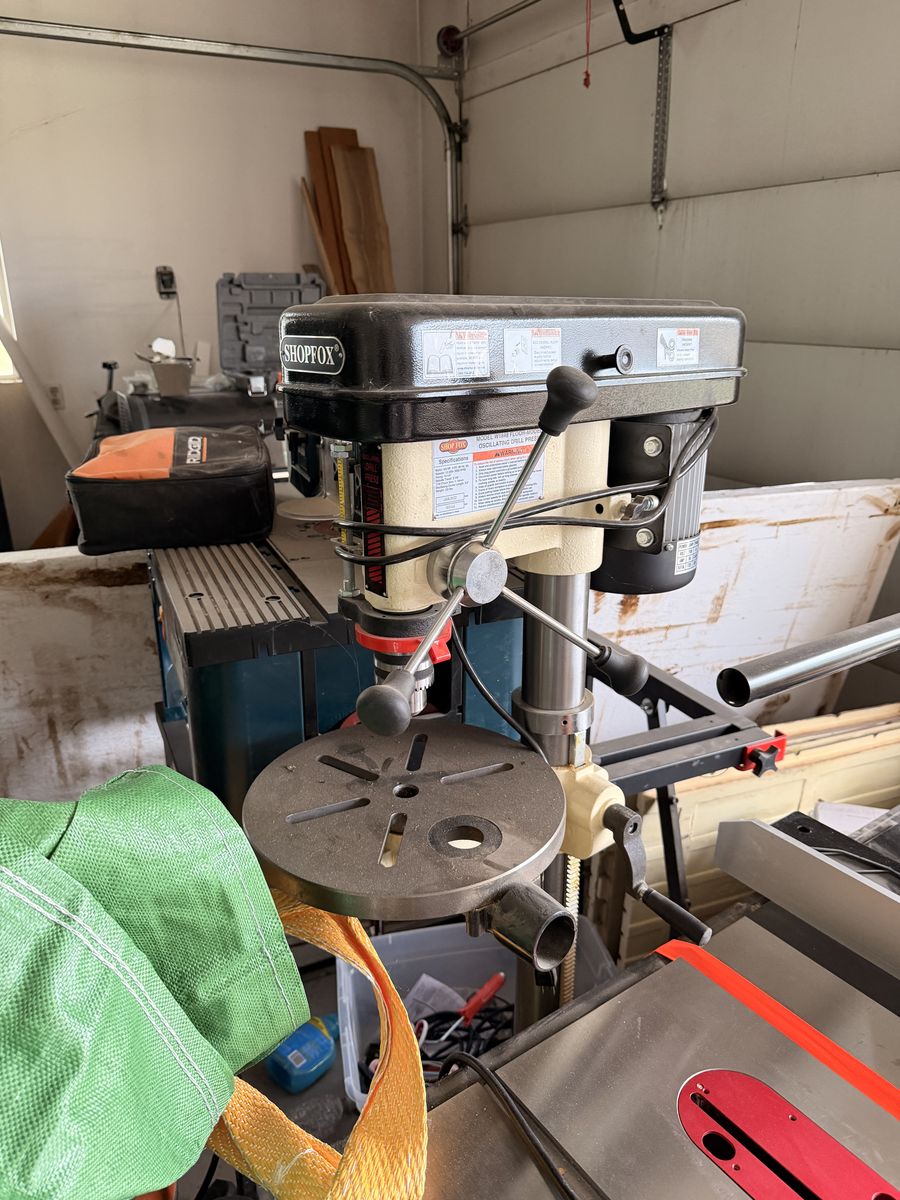 Shop Fox w1848 Oscillating Drill Press