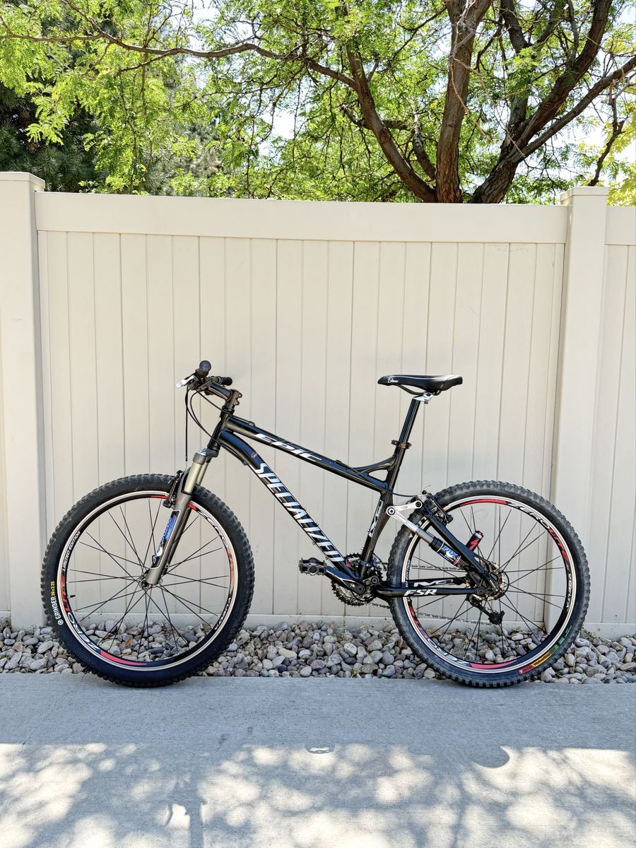 Specialized Epic FSR Full Suspension Mountain Bike - Fox Suspension