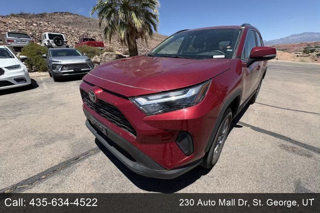 2025 Toyota RAV4 XLE