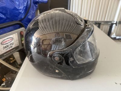 Black Full Face Motorcycle Helmet with Clear Visor 25.00 each