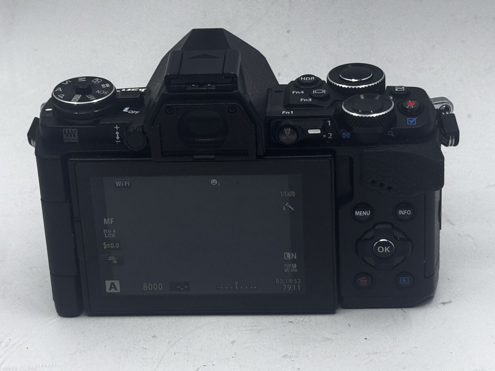 Main image 3