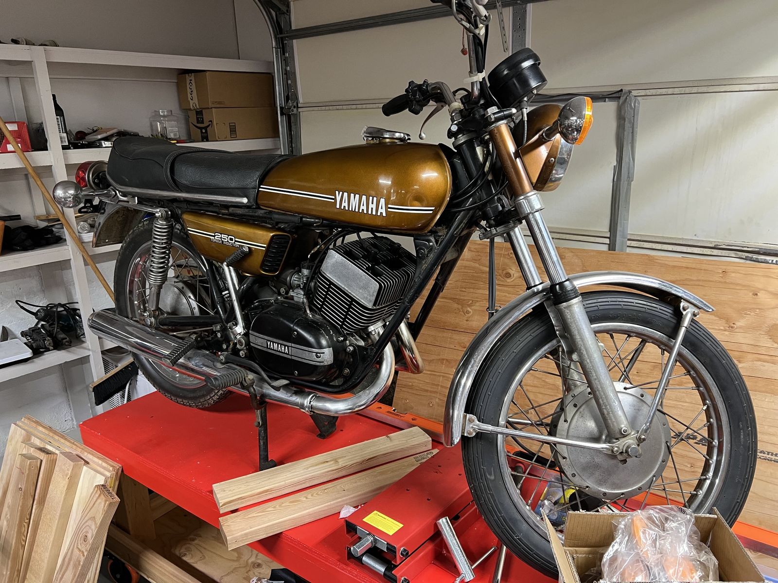 1974 RD250