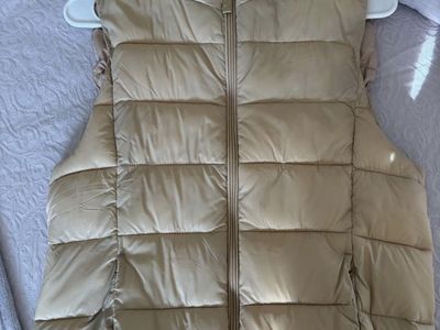 Women’s puffer vest