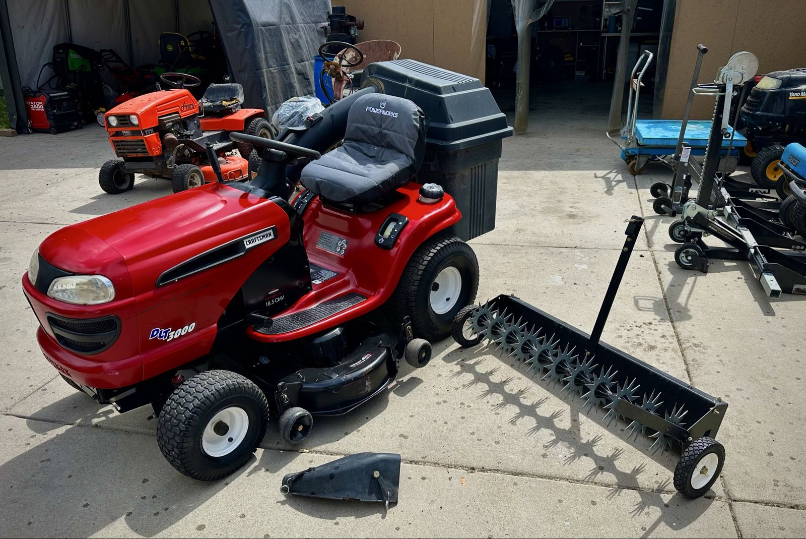 Craftsman DYS 3000 18.5HP OHV 42" Riding Lawn Mower with Bagger and Aerator