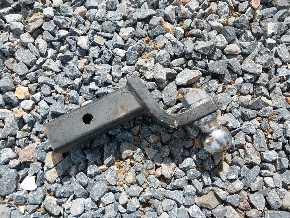 drop or lift hitch 2" ball