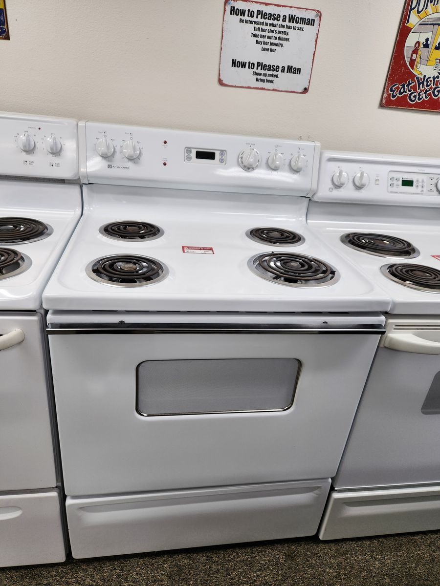 GREAT AMERICANA WHITE COIL TOP RANGE! W-WARRANTY