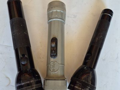 Lot of 3 Flashlights including Mag-Lite and US MX-993/U7