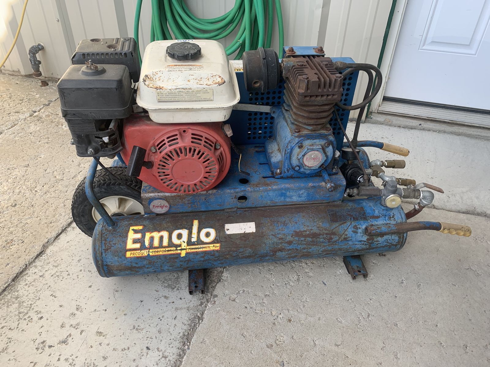 Emglo Twin Tank 5hp Honda Compressor 