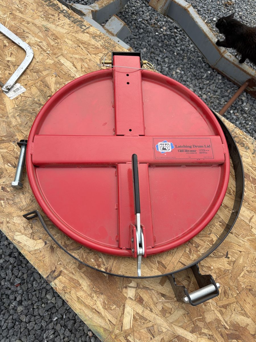 New Pig Latching Drum Lid (Red) - Industrial Container Cover, 1-800-HOT-HOGS