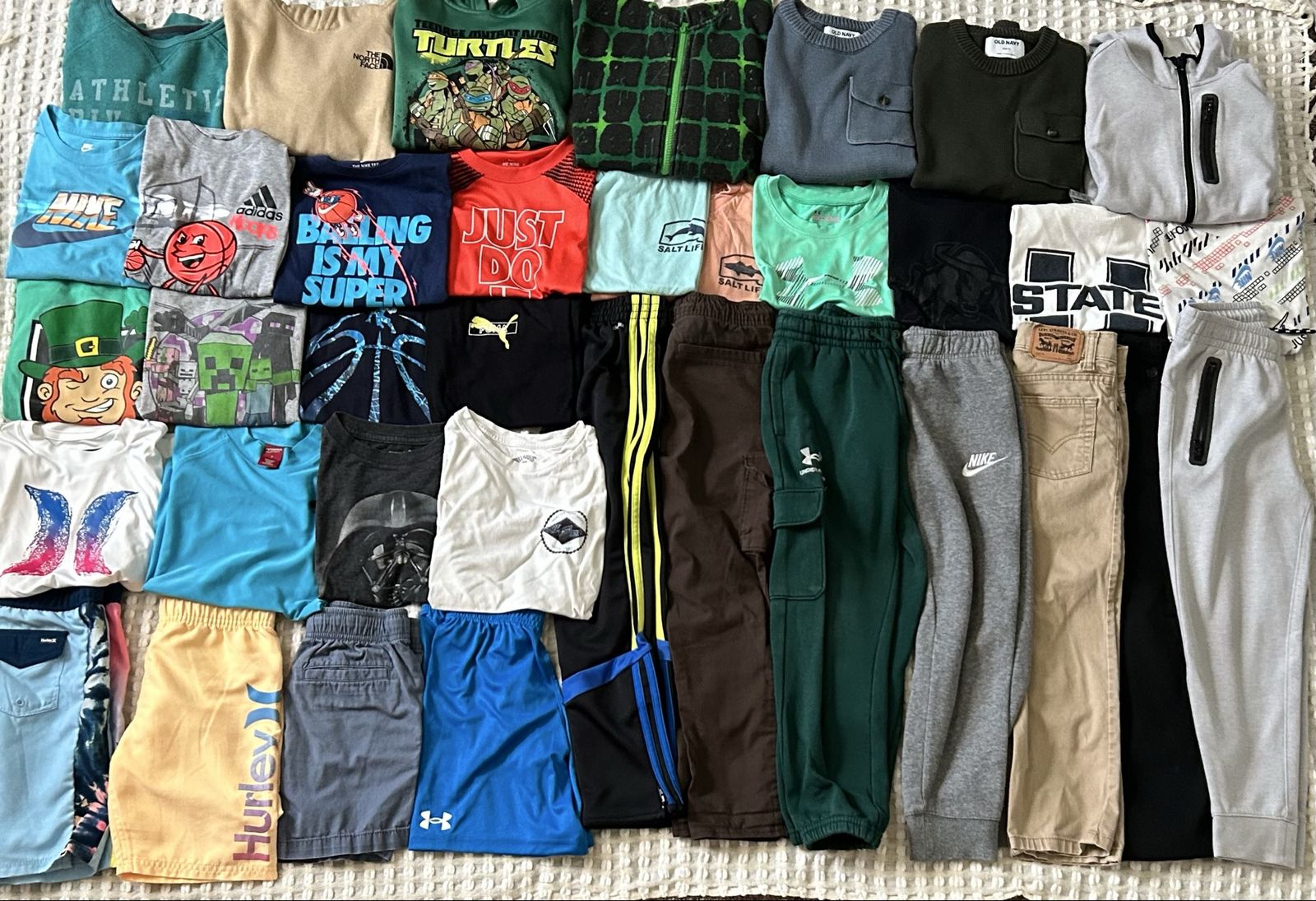 Boys Clothing Lot Size 6-7 - Nike, Under Armour, Adidas, Levi's, Hurley