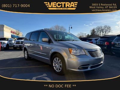 2016 Chrysler Town and Country Touring