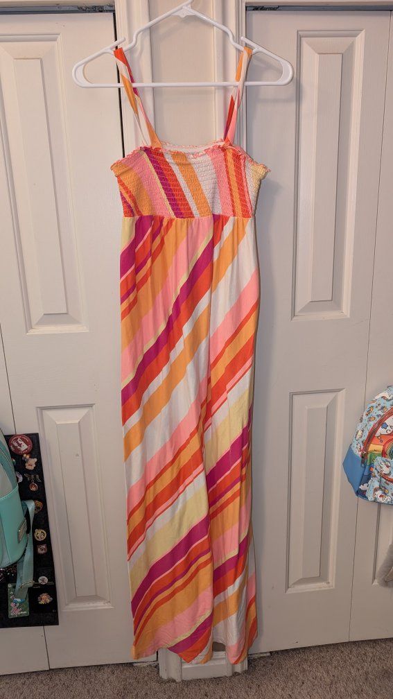 Old Navy Women's XS Striped Smocked Maxi Dress Multicolored