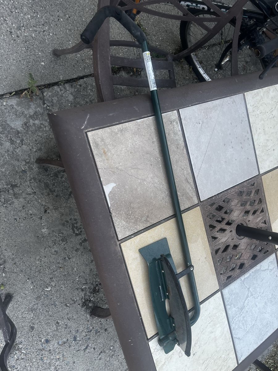 Hound Dog Step Edger Garden Tool - Manual Lawn Edger with Foot Plate & Long Handle