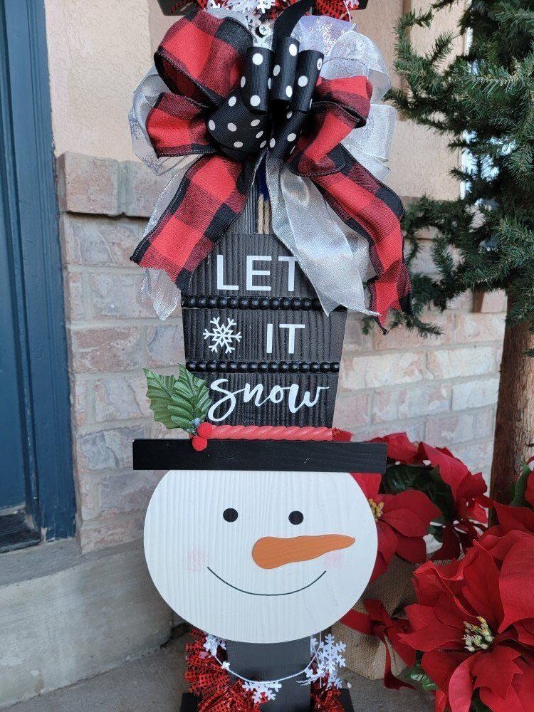 WINTER Entryway/Porch Welcome Post