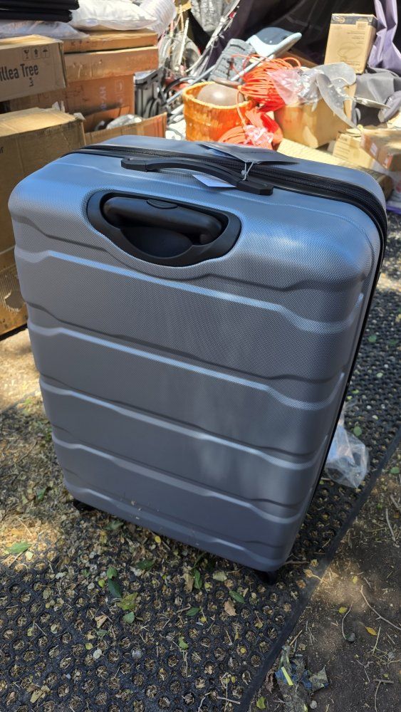 Samsonite Omni PC 28" Spinner Hardside Luggage - Silver, Lightweight