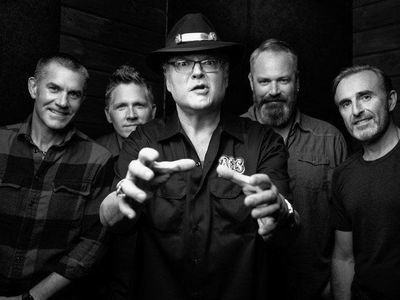 wanted gin blossoms blues traveler 1 or 2 tickets please be reasonable --- call me thanks
around $50 to $70