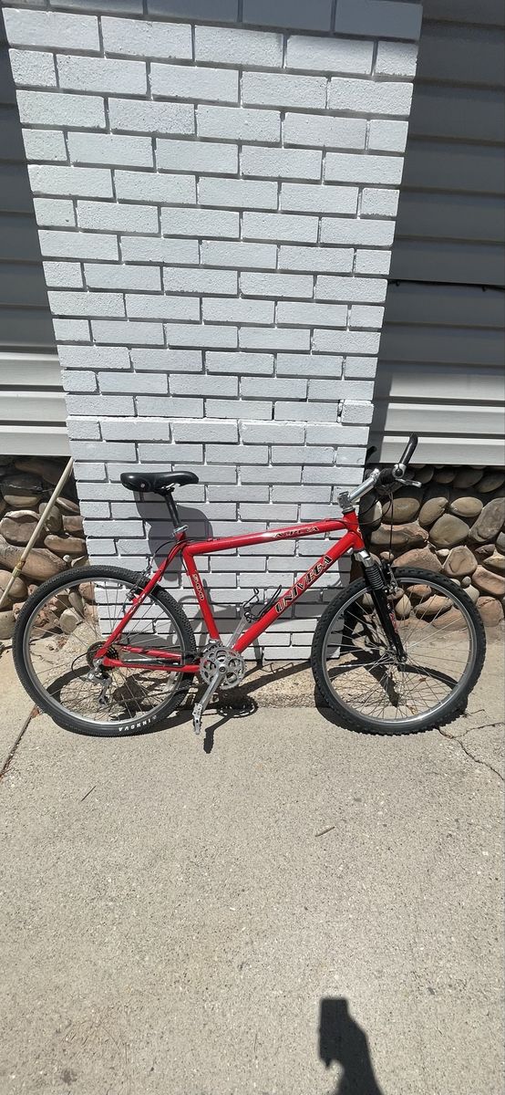 Univega Alpina 500 medium size mountain bike