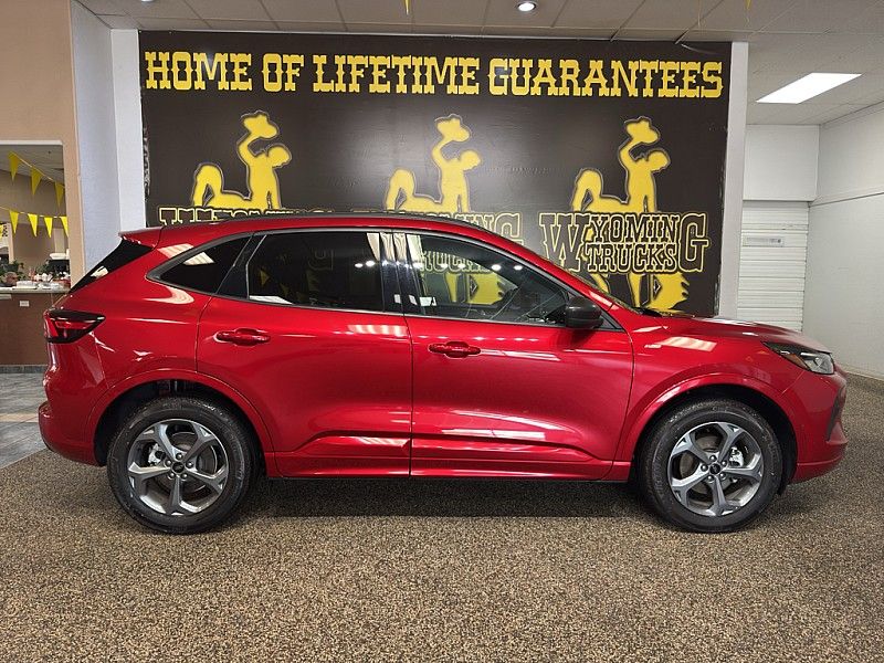 2024 Ford Escape ST-Line