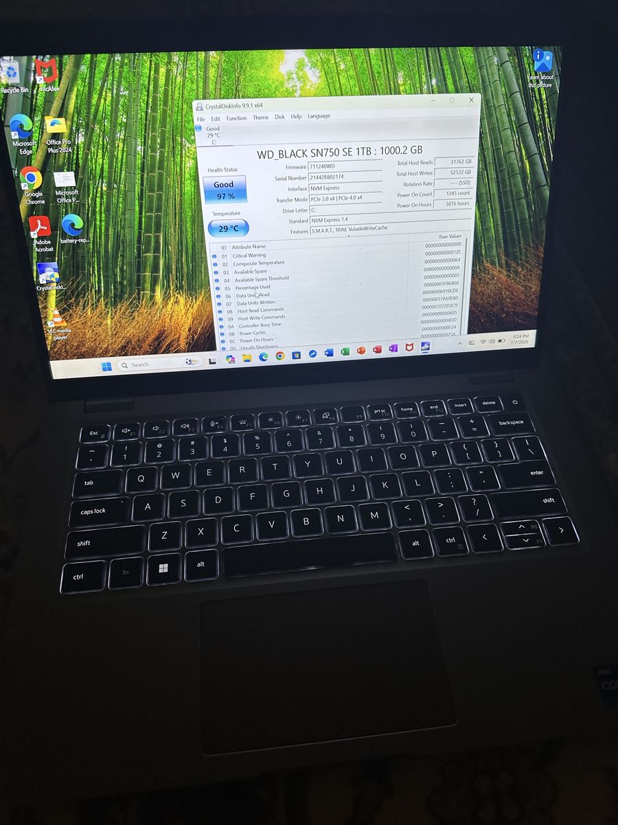Dell Touch Laptop i7 Core 12th Gen 32 GB RAM 1 TB SSD Maxed