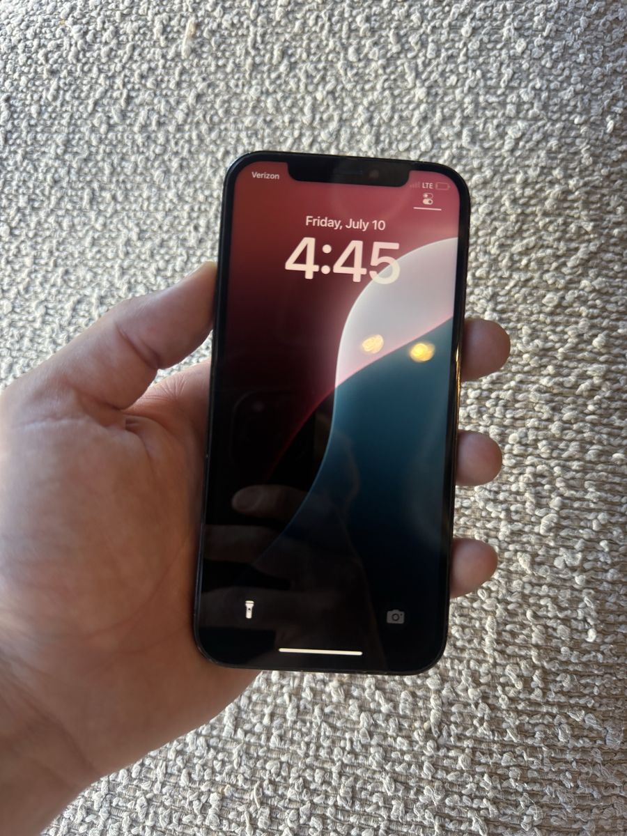 iPhone 12 Pro 256GB Unlocked w/ Box