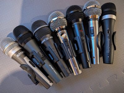 Lots of dynamic XLR microphones w/ clips